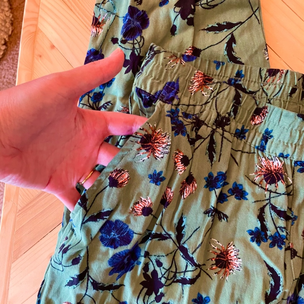 Jessica Simpson Cadie Green Floral Pants - Picture 5 of 9
